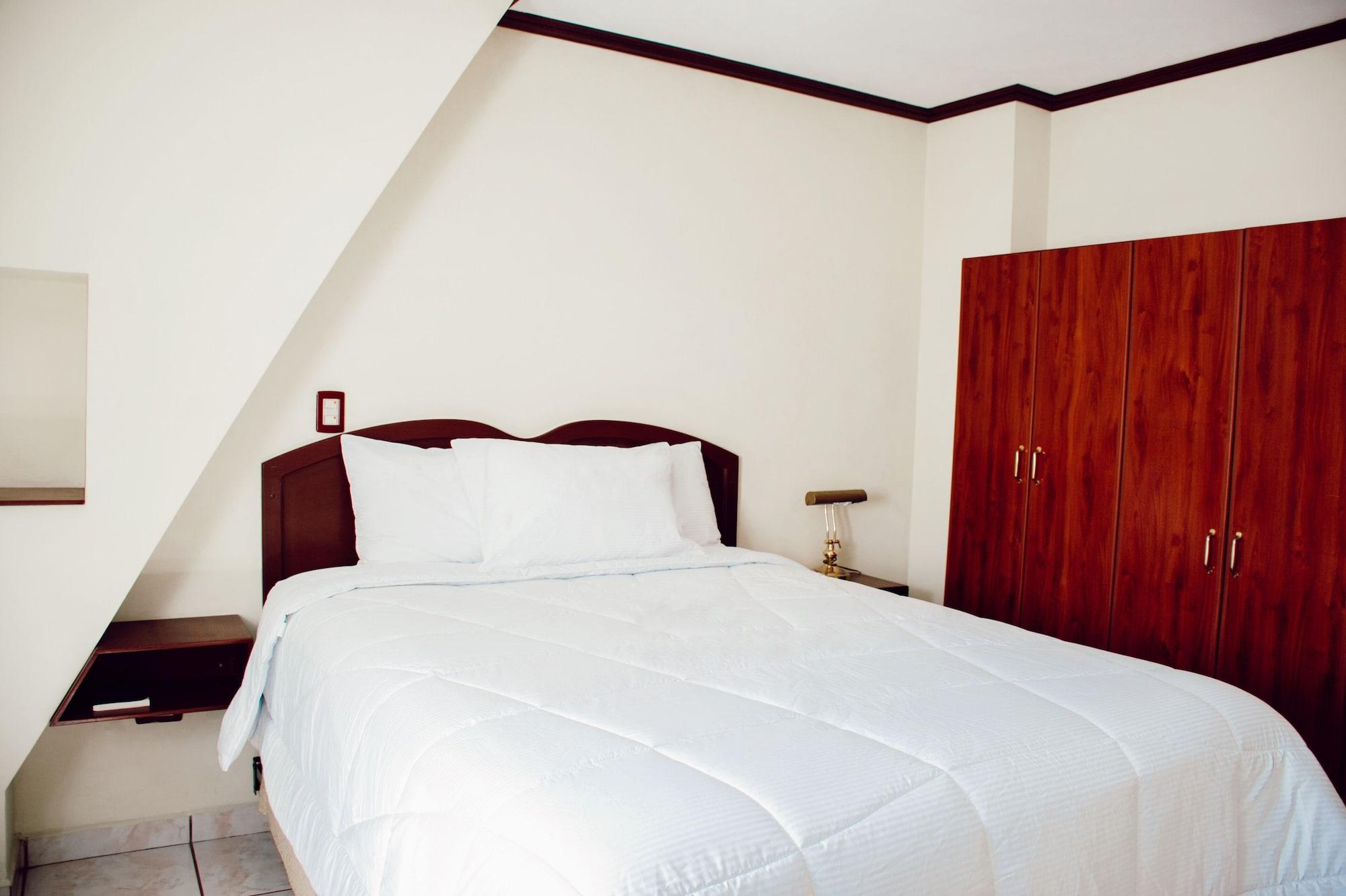 Hotel Gardenia Inn San Salvador Esterno foto