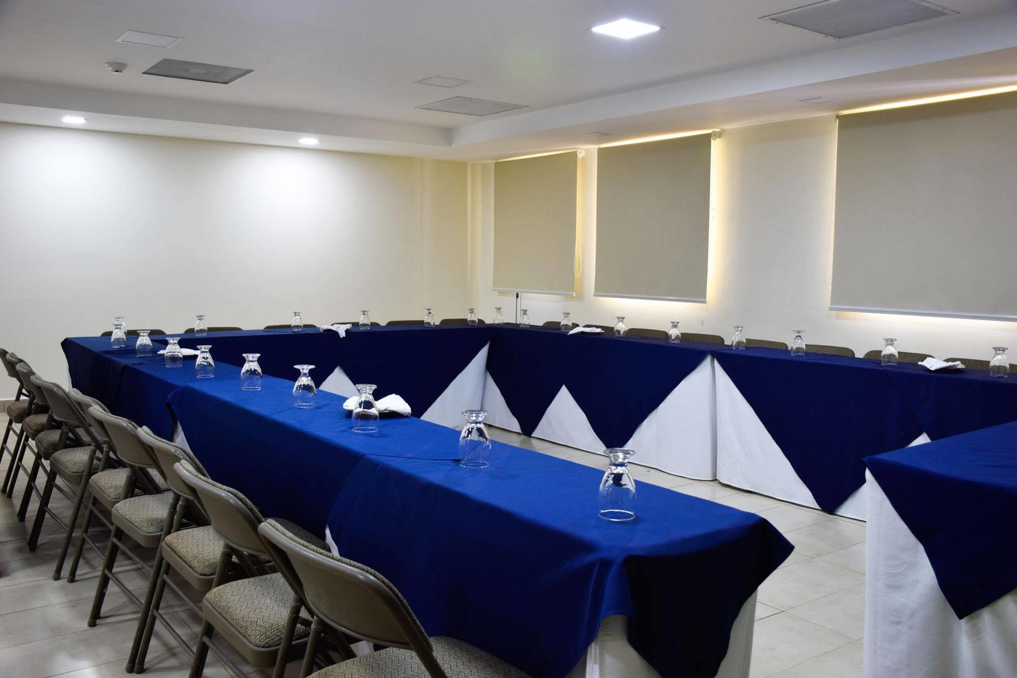 Hotel Gardenia Inn San Salvador Esterno foto