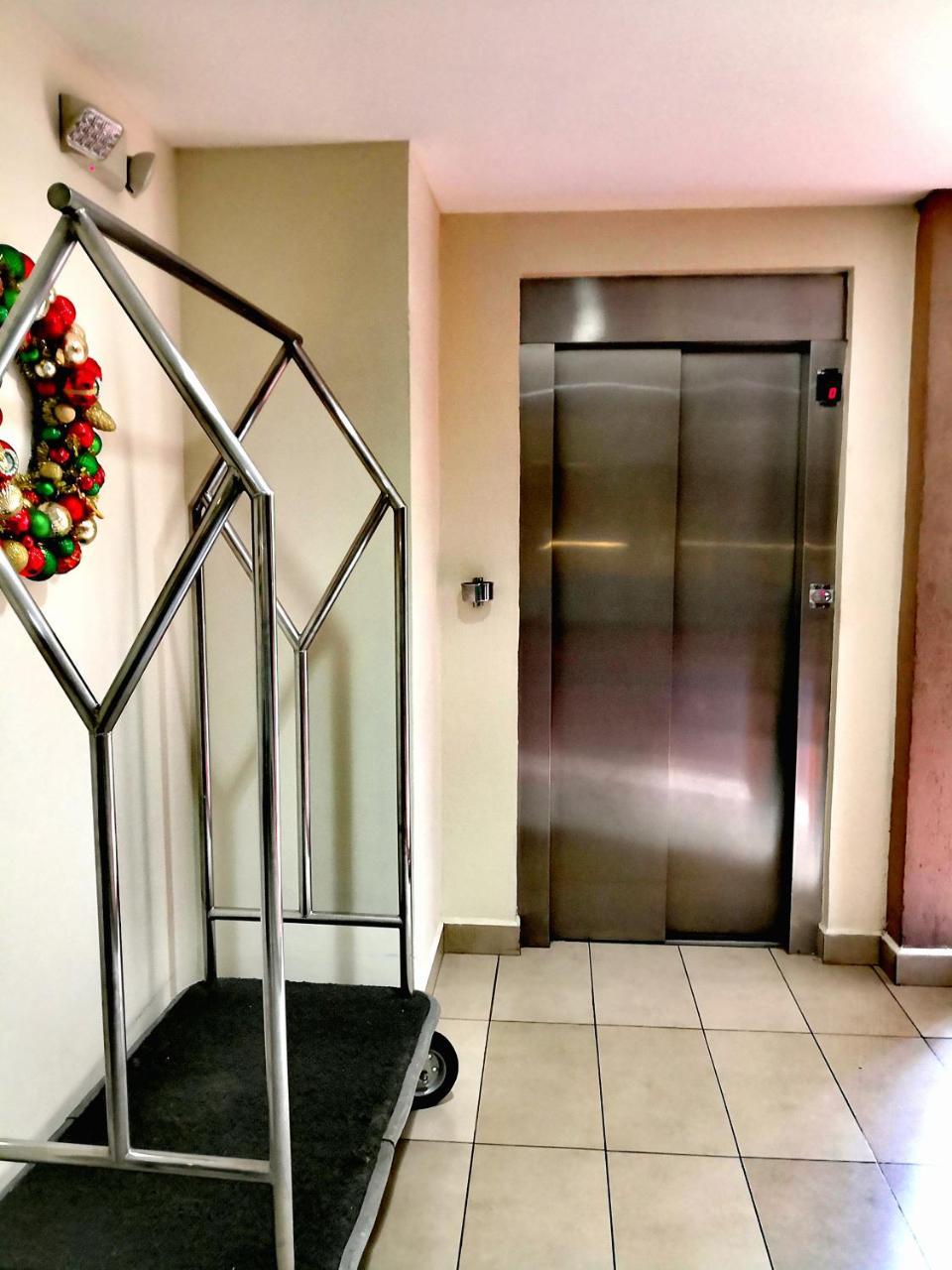 Hotel Gardenia Inn San Salvador Esterno foto