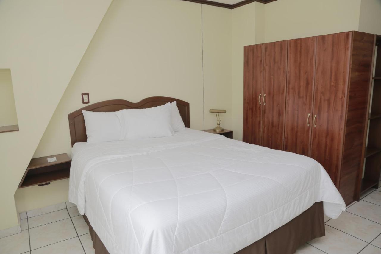 Hotel Gardenia Inn San Salvador Esterno foto