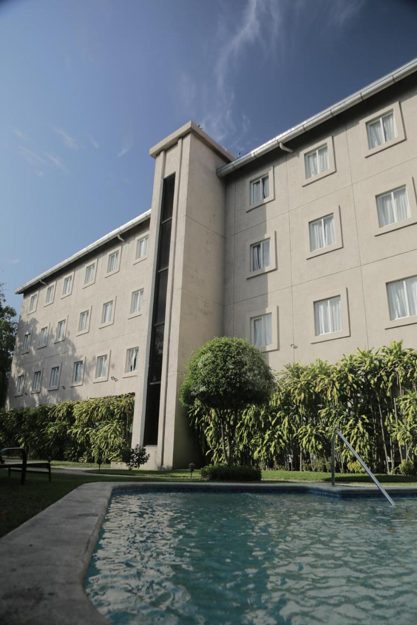 Hotel Gardenia Inn San Salvador Esterno foto